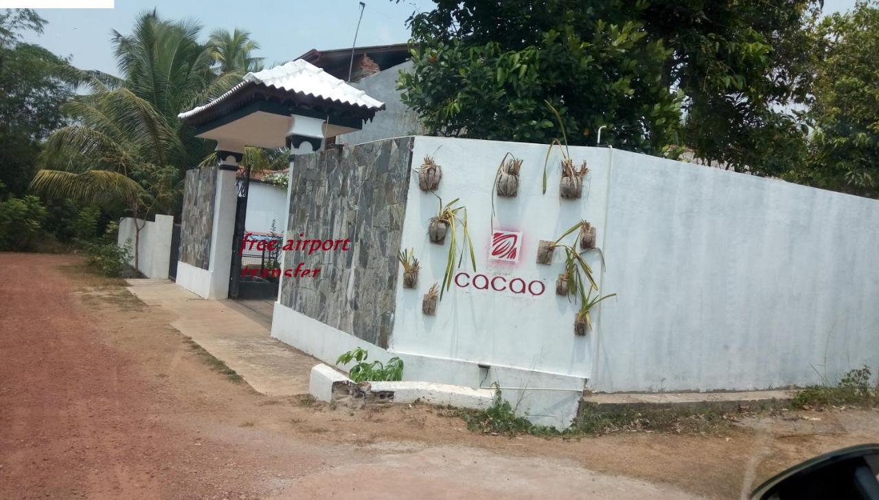 Cacao Hotel Katunayake Exterior photo